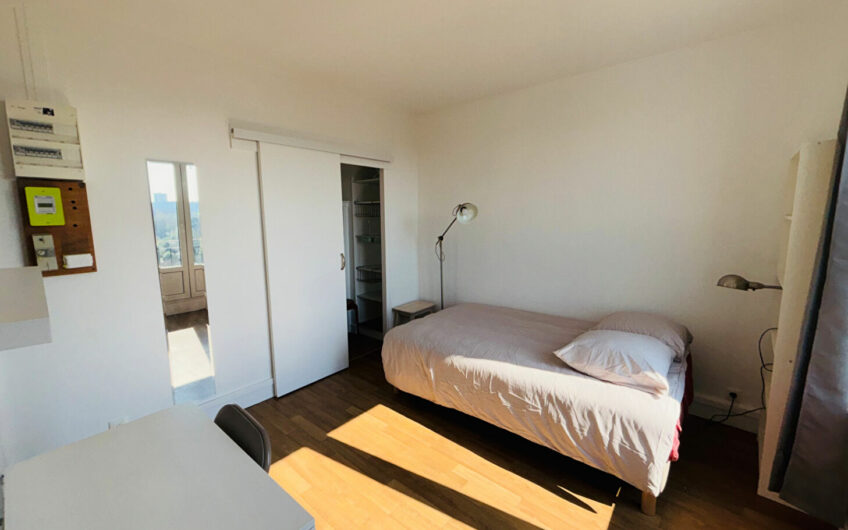 TRES BEAU STUDIO A LOUER AVENUE MARX DORMOY