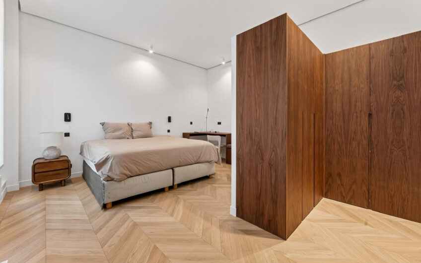 SOMPTUEUX ET RARE 2 Pièces MEUBLE refait à NEUF, Paris 16ème