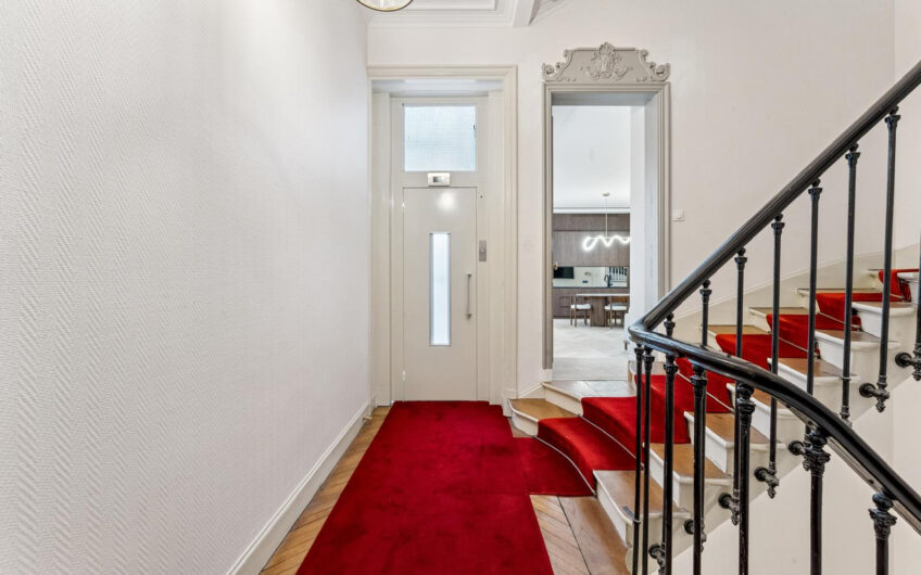 SOMPTUEUX ET RARE 2 Pièces MEUBLE refait à NEUF, Paris 16ème