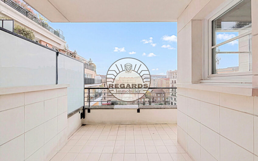 3P 67M² + 11M² DE TERRASSE + DOUBLE PARKING ET CAVE
