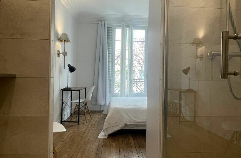 2 pièces MEUBLE de 45m2 ENTIEREMENT RENOVE à Montrouge