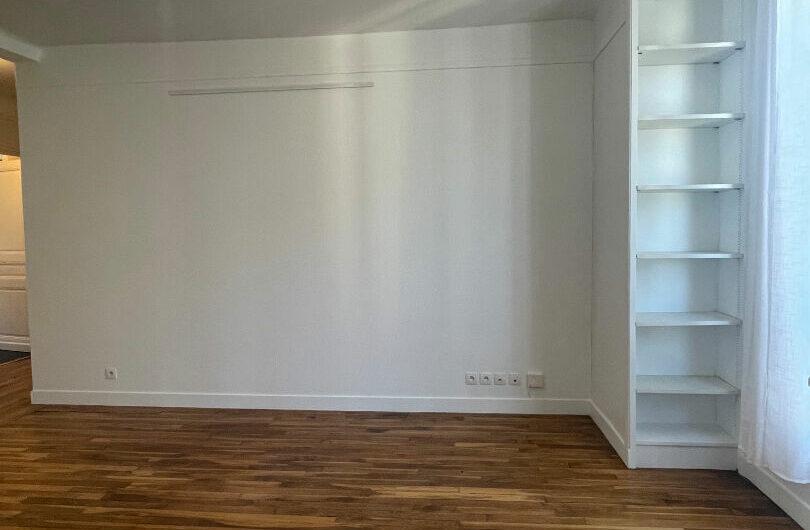 3P NU à PARIS 14ème arr. de 67 m²