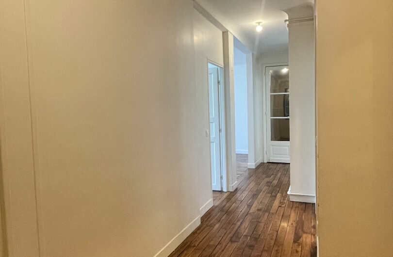 3P NU à PARIS 14ème arr. de 67 m²