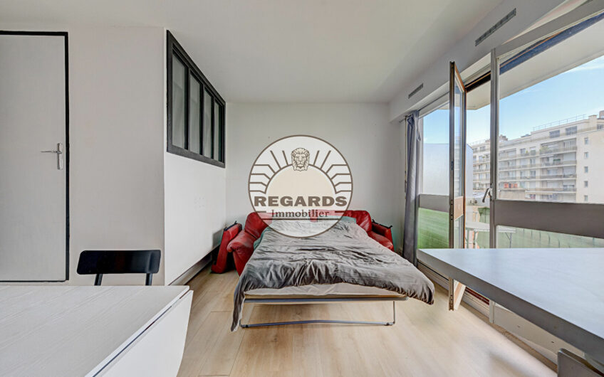 STUDIO DE 30M² + TERRASSE 6M² EN BON ETAT GENERAL