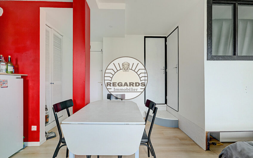 STUDIO DE 30M² + TERRASSE 6M² EN BON ETAT GENERAL
