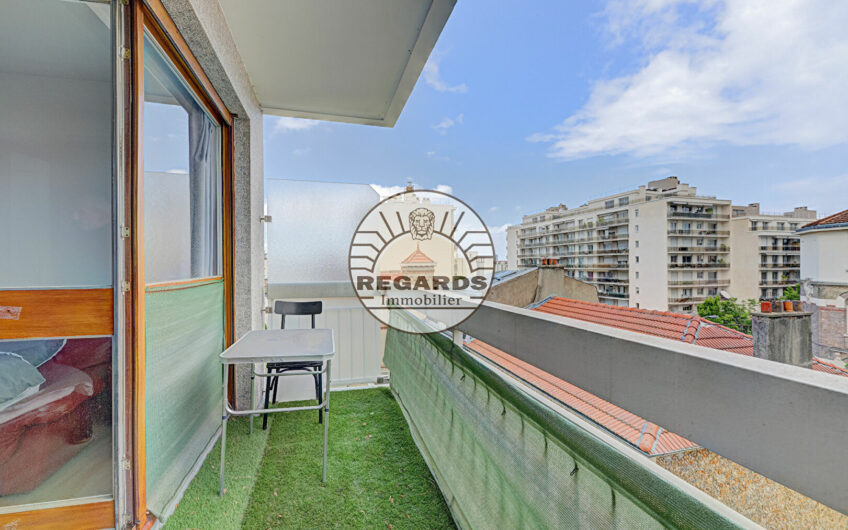 STUDIO DE 30M² + TERRASSE 6M² EN BON ETAT GENERAL