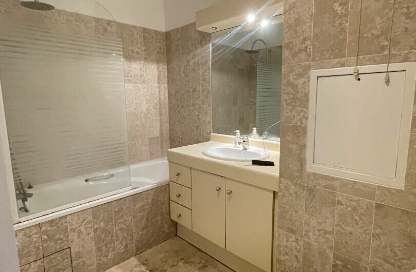 STUDIO 24M² en rez-de-jardin à CHATILLON