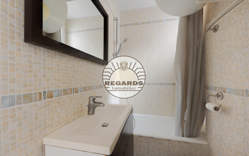 2P-28M² RUE DE MIOLLIS EN BON ETAT A DEUX MIN DU METRO SEGUR