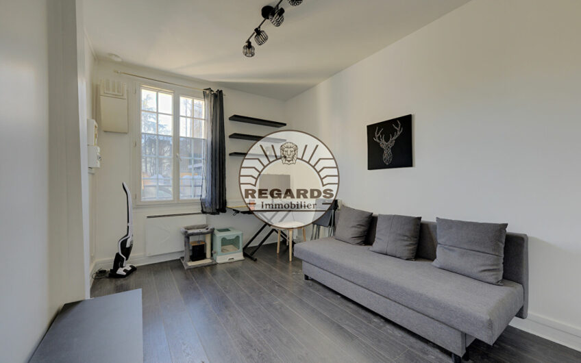 2P-28M² RUE DE MIOLLIS EN BON ETAT A DEUX MIN DU METRO SEGUR