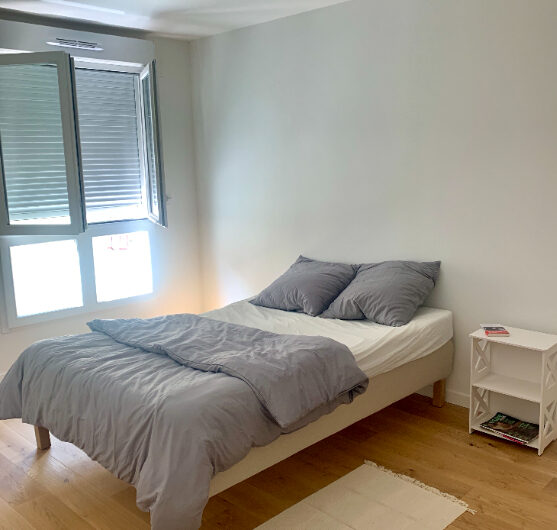 IMMEUBLE NEUF, 2 pièces MEUBLÉ avec balcon et parking