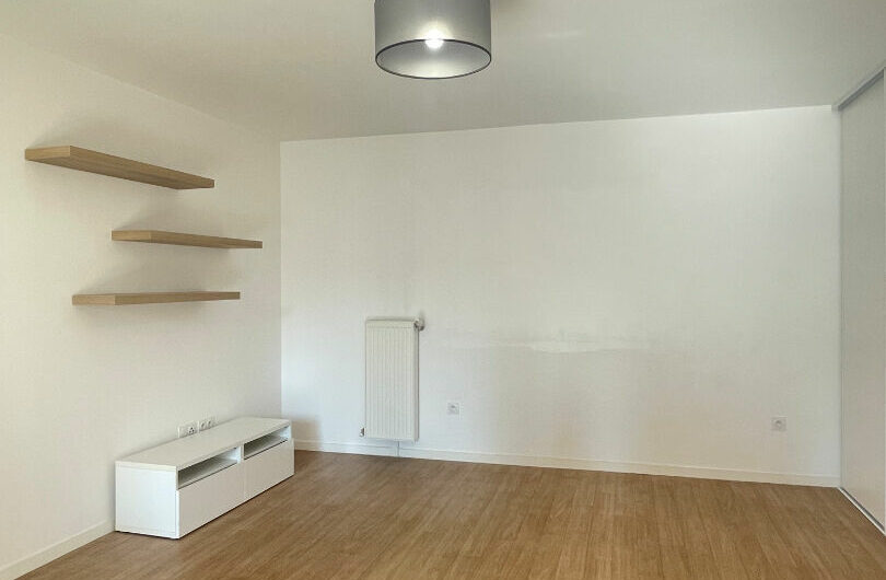 2/3 pièces MEUBLE à IVRY-SUR-SEINE