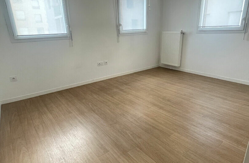 2/3 pièces MEUBLE à IVRY-SUR-SEINE
