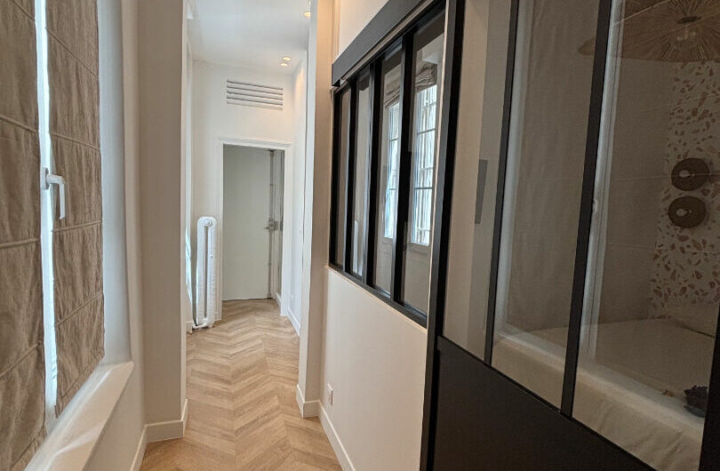 Magnifique 2 pièces meublé – Rue du bac – Paris 7