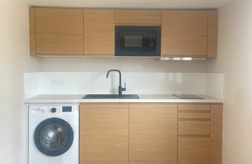 STUDIO EQUIPE SOMPTEUX ET ENTIEREMENT RENOVE à PARIS 05